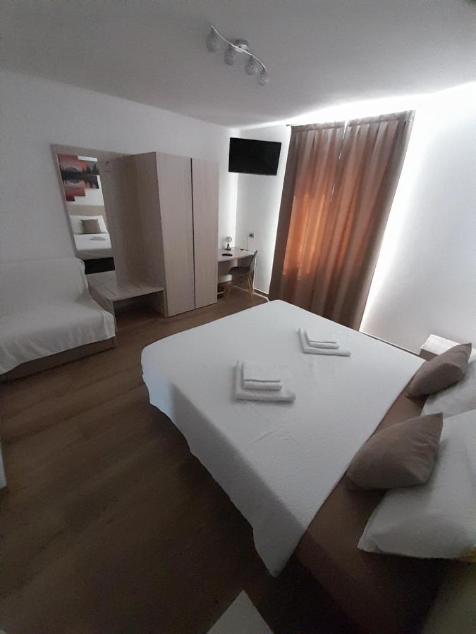B&B Angela Valdinon Predaia Εξωτερικό φωτογραφία